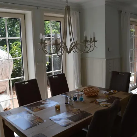 Holiday home Dreamhus Borgsum